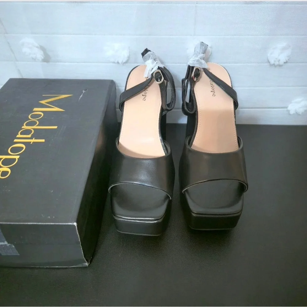 Modatope black platform